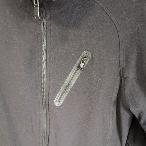 Lululemon Men's Trainer Jacket in Black - Picture 3 of 7